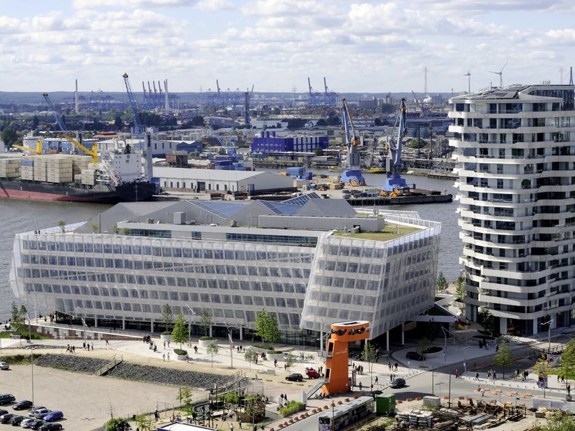 Die Unilever Firmenzentrale liegt in unmittelbarer Nähe zum Kreuzfahrtterminal.