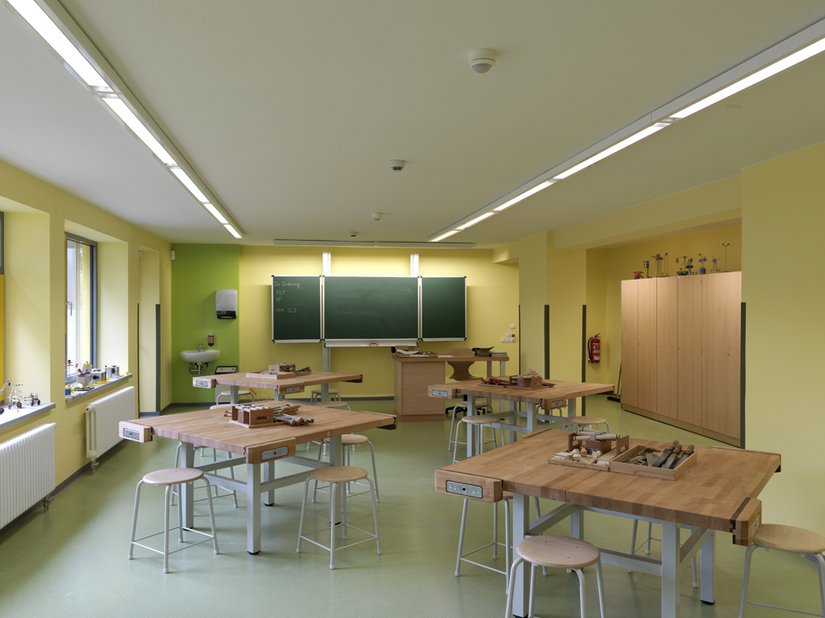 Die Schule besitzt nach der Sanierung modernste Lern- und Arbeitsmittel.