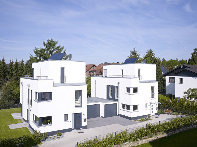 Hauptcharakteristika der fünf Häuser in der Bochumer Dewinkelstraße sind klare und geradlinige Kuben.