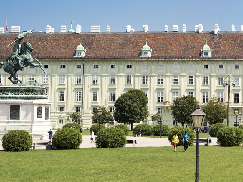 Der Leopoldinische Trakt ist einer der grössten und ältesten Teile der Hofburg in Wien.