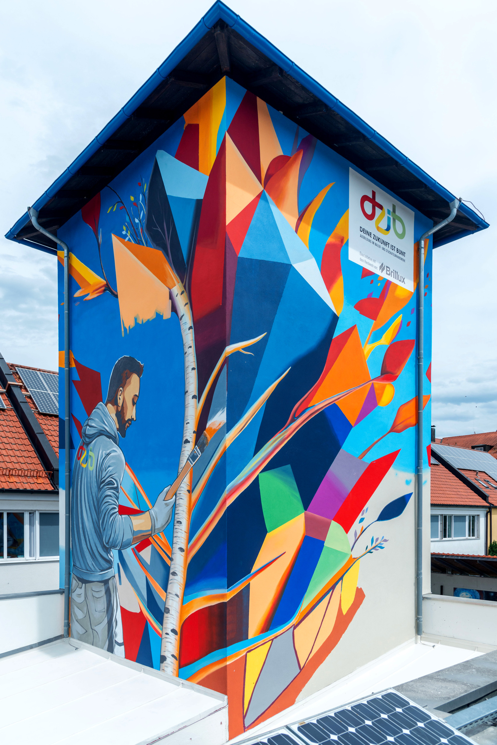 Eine bunt bemalte Hauswand